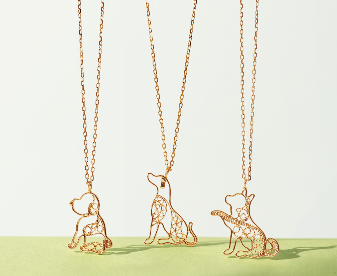 犬をモチーフにした、愛らしいネックレスが登場 | GREEN SPRINGS