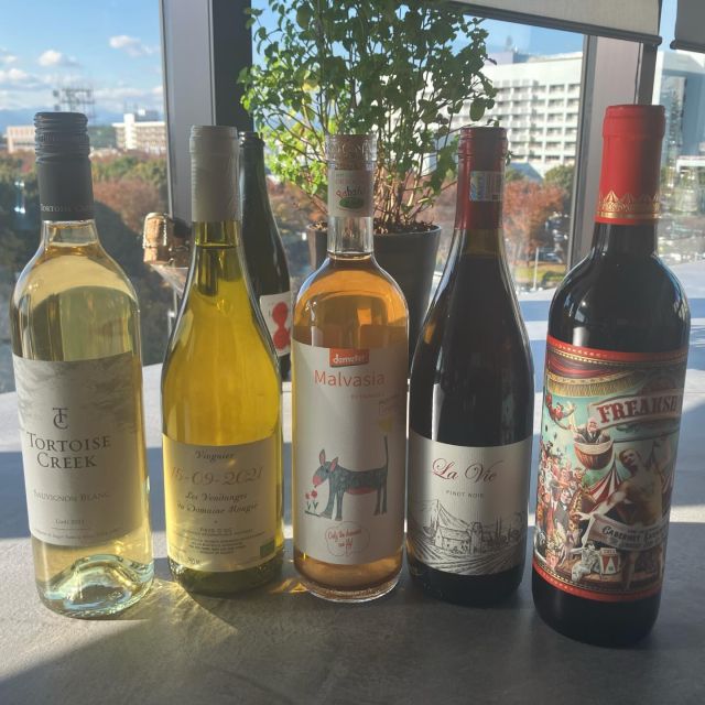 2025.11.28(Fri)
本日のスカイデッキは快晴  いつもご来店頂き誠にありがとうございます。  寒くなってきましたが最近気持ちの良い天気が続きますね。  当店はグラスワインも数種ご用意させて頂いております。  通常ですとその季節に合わせてご用意しておりますが、
今冬は少しずつ種類を変更してご用意させて頂く予定です。  偶然の出会いもありますが、昨今の物価高上昇に伴いワインも宝探しのようです。  一期一会  お客様との出会いもそんな感じなような気がします。  美味しいワイン開けて、  美味しいドリンクご用意して、  店内暖かくしてお待ちしております。  ※平日もおすすめです。  The dragonfly bar
090-5342-4315  #立川デート
#立川落ち着いた夜景
#立川バー
#立川ランチ
#立川ディナー
#立川グルメ
#立川ワイン
#立川フレンチ
#立川カクテル
#立川シングルモルト
#立川クラフトビール
#greensprings
#party
#昭和記念公園
#貸切
#ピアノ
#yokotaairbase